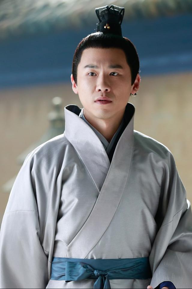 Chật vật nhiều năm, nam diễn viên này chỉ được nhớ đến khi đầu quân cho Dương Mịch-7