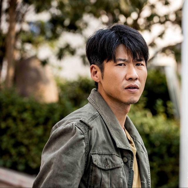 Chật vật nhiều năm, nam diễn viên này chỉ được nhớ đến khi đầu quân cho Dương Mịch-4