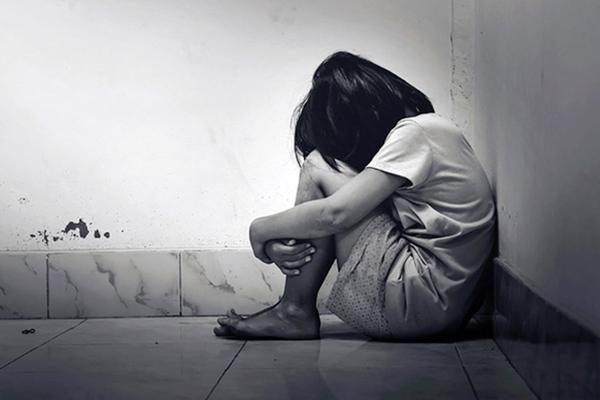 Kinh hãi: Thiếu nữ 17 tuổi bị 38 gã đàn ông quái thú cưỡng hiếp ở nhiều nơi-2