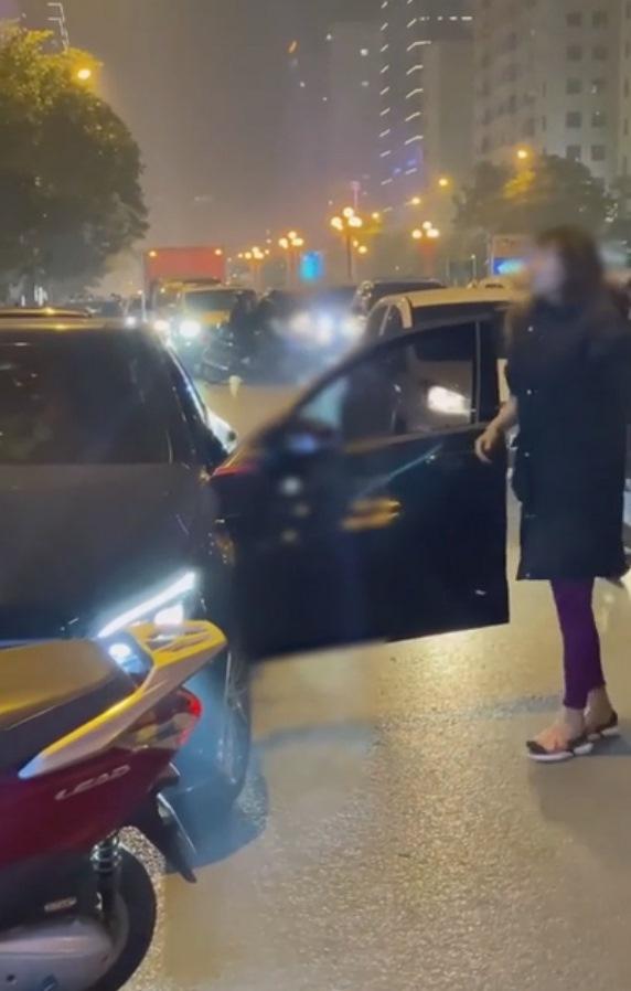 Lỡ chê chị vợ đánh ghen ăn mặc lôi thôi, Facebooker bị phản dame sấp mặt-5