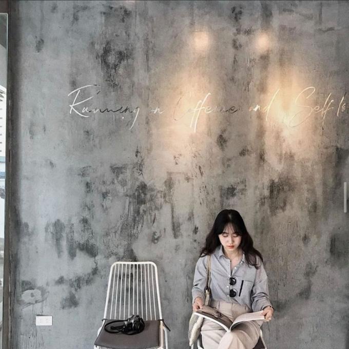 Đi đu đưa ngay những quán cafe tone xám ở Hà Nội có ảnh đẹp như studio-2