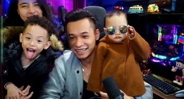 Fan cười bò với loạt biểu cảm hài hước của bố con nhà Độ Mixi-12