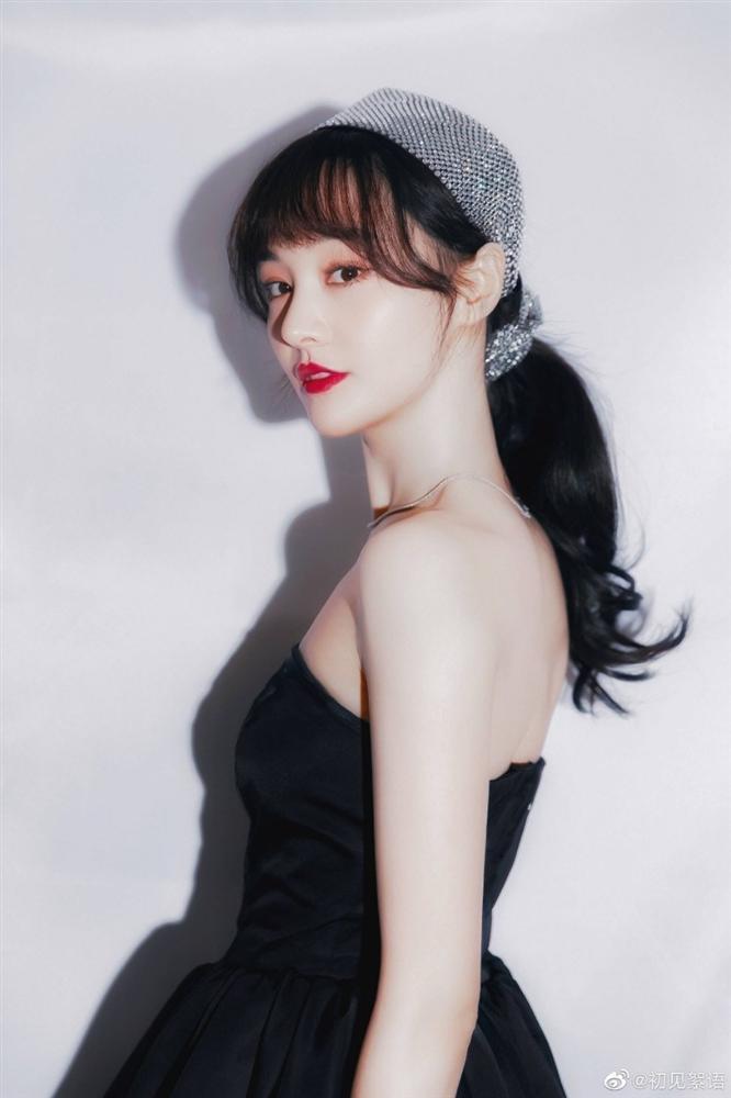 Trịnh Sảng: Nữ thần thanh xuân mặt đơ diễn dở, ăn nói kém duyên, vứt bỏ con ruột-9