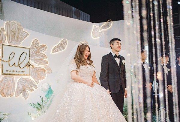 2 cặp vợ xấu chồng xinh chứng minh tình yêu có thật-2