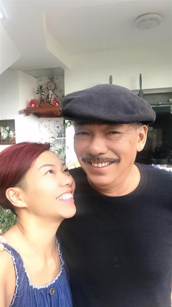 Diva Hà Trần từng buồn bố Trần Tiến vì không viết lời bát hát cho mình-3