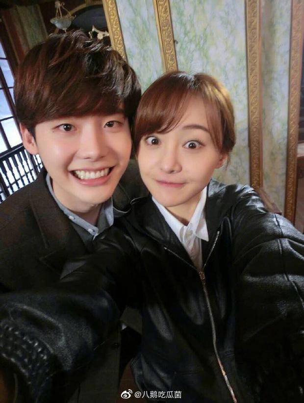 Lee Jong Suk bị réo tên giữa bê bối Trịnh Sảng, nghi vấn là bạn sex, lộ dấu vết ở cổ lúc ngoại tình-2