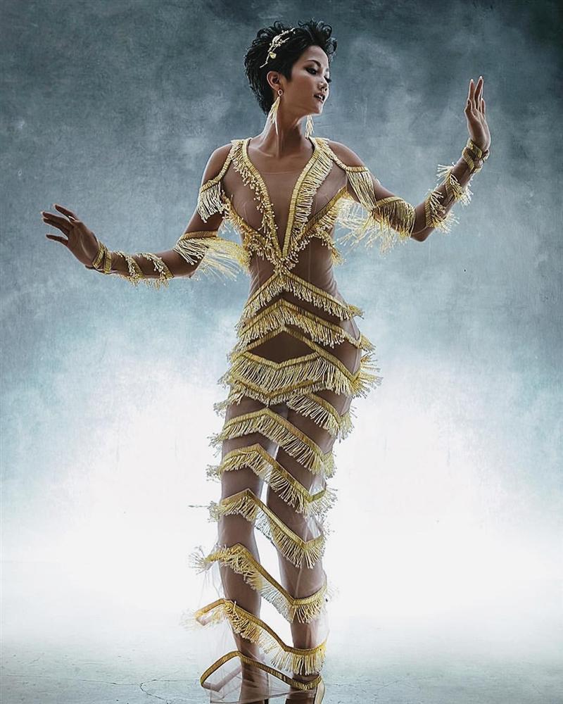 HHen Niê diện đầm xuyên thấu lộ nội y kém duyên-7