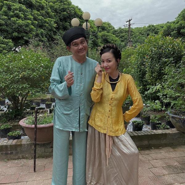 Vắng bóng một tuần vì phát ngôn thiếu muối, Băng Di trở lại khoe ảnh hậu trường Cậu Vàng-4