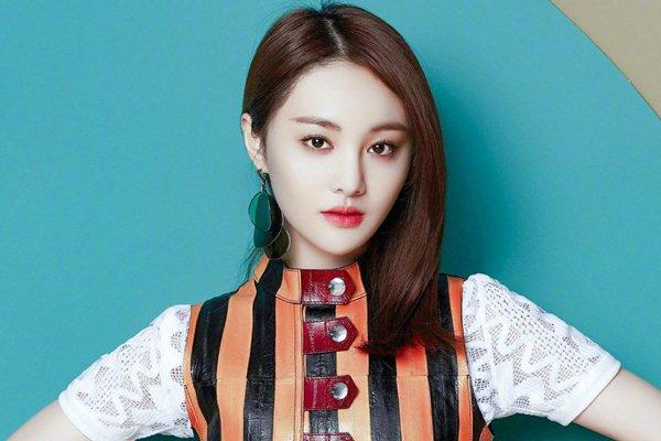 Triệu Lệ Dĩnh, Tiêu Chiến và loạt sao hạng A bị chết sóng vì Trịnh Sảng-15