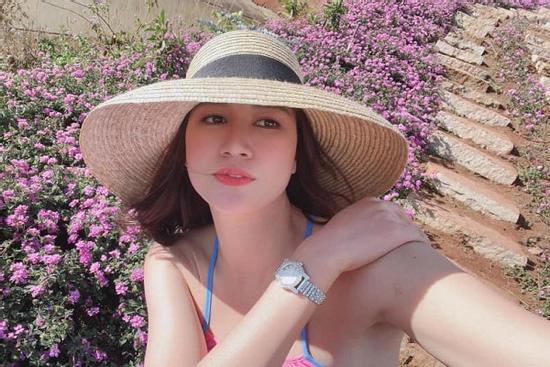 Bị nhắn tin cưa cẩm, Trang Trần phản hồi 'khét lẹt'