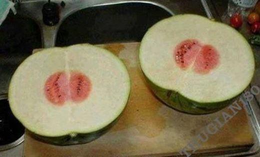 Những pha bổ trái cây đi vào lòng đất, nhìn cũng chán nói gì đến ăn-4