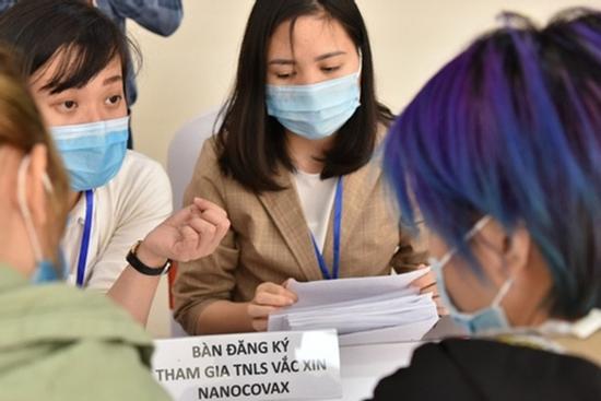Hôm nay, tiêm liều Nanocovax 50 mcg thứ hai cho các tình nguyện viên