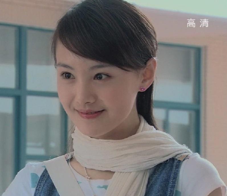 Trịnh Sảng từ thời chưa sửa mặt đã lộ rõ tướng thị phi: Mắt ướt, môi mỏng, nhân trung sâu-2