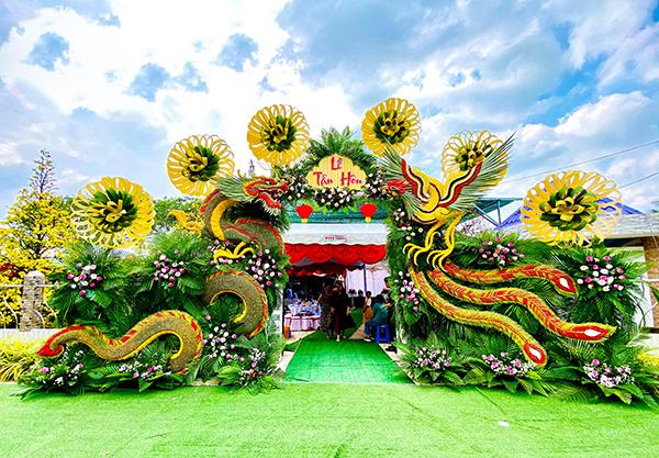 Mãn nhãn với cổng cưới hoành tráng của các cặp uyên ương chịu chi hết phần thiên hạ-4