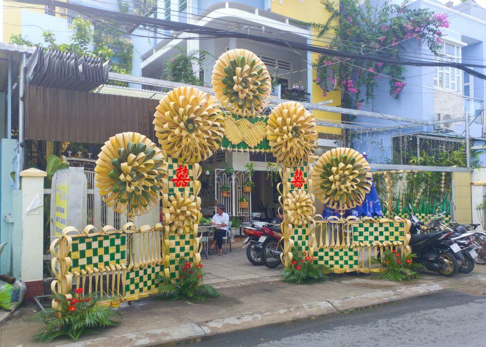 Mãn nhãn với cổng cưới hoành tráng của các cặp uyên ương chịu chi hết phần thiên hạ-5