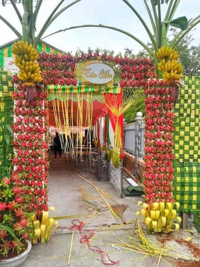 Mãn nhãn với cổng cưới hoành tráng của các cặp uyên ương chịu chi hết phần thiên hạ-7