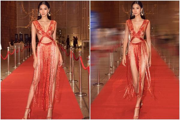 Hoàng Thùy - Ngọc Trinh - Hương Giang mê mẩn đầm tua rua hiểm hóc-1