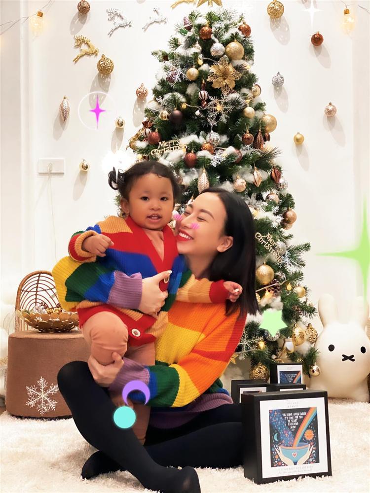 Danh tính nhóc tỳ con lai bị bố bóc phốt có làn da giả dối-7