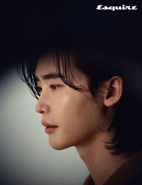 Lee Jong Suk đối mặt áp lực tâm lý ngày trở lại-3