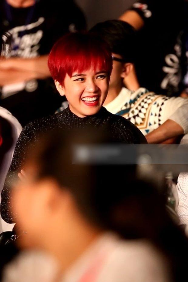 Nhan sắc khác lạ của Thiều Bảo Trâm trong ảnh xem liveshow Sơn Tùng cách đây 7 năm-2