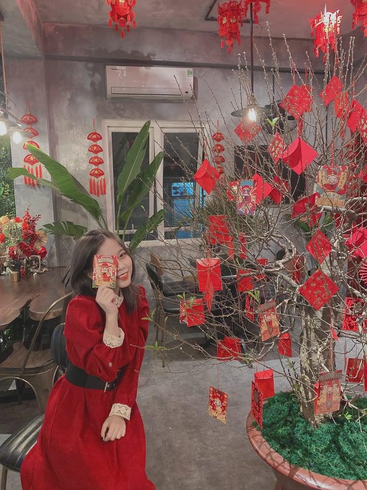 U mê sắc đỏ trước 4 quán cafe decor Tết, tha hồ check-in rực rỡ ở Hà Nội-2