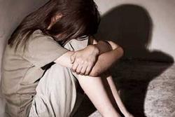 Bình Định: Gã tài xế vô ơn nhiều lần lẻn vào phòng hiếp dâm bé gái 11 tuổi