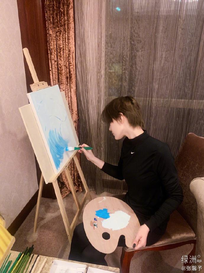 Trương Hinh Dư chứng minh tài năng hội họa xuất sắc-2