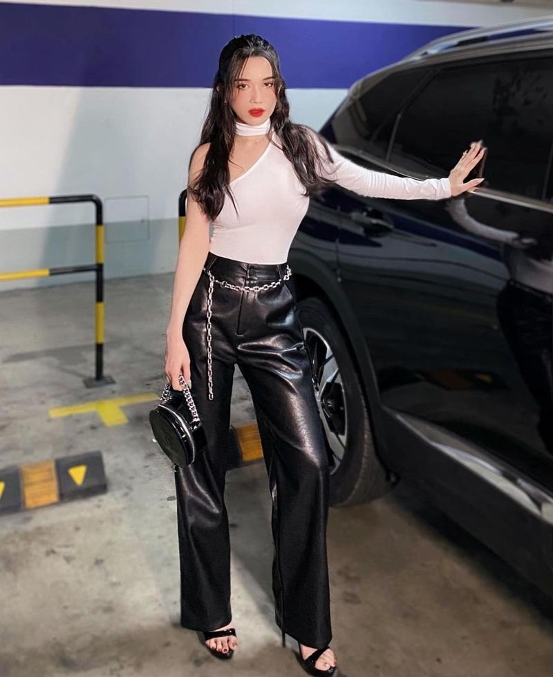 Chi Pu - Thiều Bảo Trang - Tiểu Vy áp dụng công thức mix đồ khoe eo con kiến-8