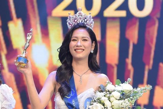 Tân Hoa khôi Sinh viên Việt Nam 2020 phát ngôn gây tranh cãi