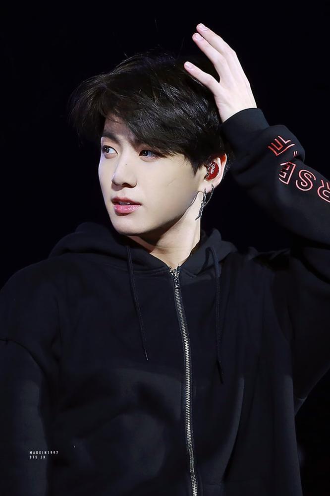 Jungkook bật mí tuyệt chiêu tôi luyện giọng ca đơn giản không ngờ-5