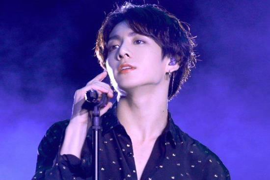 Jungkook bật mí tuyệt chiêu tôi luyện giọng ca đơn giản không ngờ