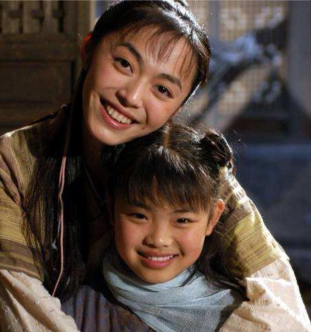 Cùng bị chê xấu xí nhưng 2 diễn viên này lại có sự nghiệp trái ngược nhau-1