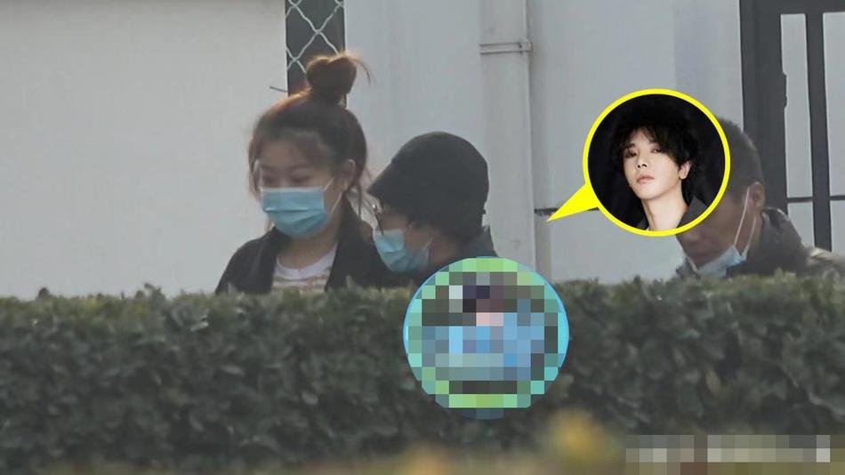 Hoa Thần Vũ lộ diện sau scandal có con, tố paparazzi vì đeo bám-4