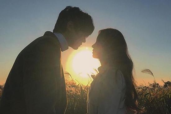 Chúng ta của hiện tại, có anh, có em nhưng không còn chúng ta!