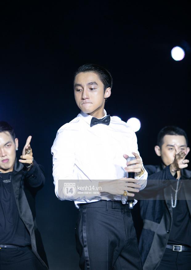 Sơn Tùng unfollow Thiều Bảo Trâm, Hải Tú thành cô gái Việt duy nhất Sếp theo dõi-3