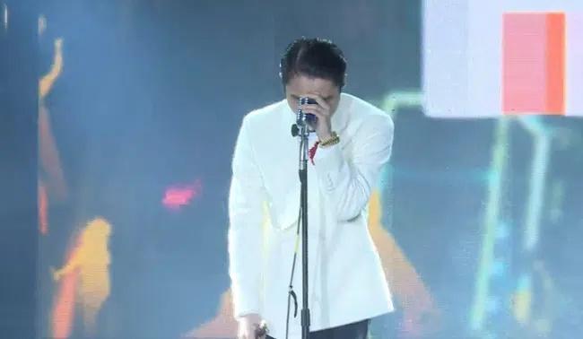 Giữa tâm bão của Sơn Tùng M-TP, lời Trấn Thành bất ngờ bị đào lại: Nếu có thương em thì thương cho trọn vẹn-1