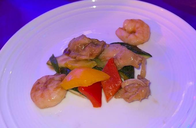 Thực đơn đám cưới á hậu Thúy An và chồng tiến sĩ-3