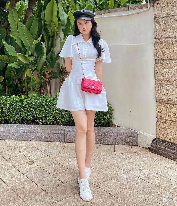 Hải Tú đụng hàng Hà Lan Mắt Biếc: Người khoe style trẻ trung, người quẩy combo khó nhằn-2