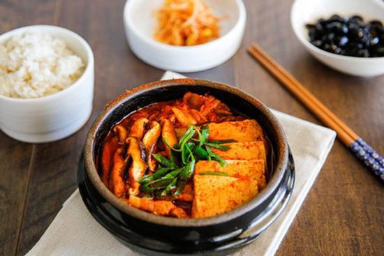 Công thức kim chi hầm đậu phụ cho ngày đông