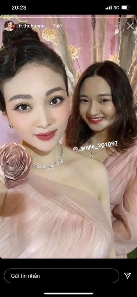 Cô dâu Nam Định tổ chức tiệc trong lâu đài, nhan sắc gái 1 con gây chú ý-2