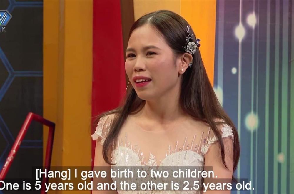 Hiếm lạ: Hai chị em lấy hai anh em, mẹ chồng hớn hở vui mừng-2