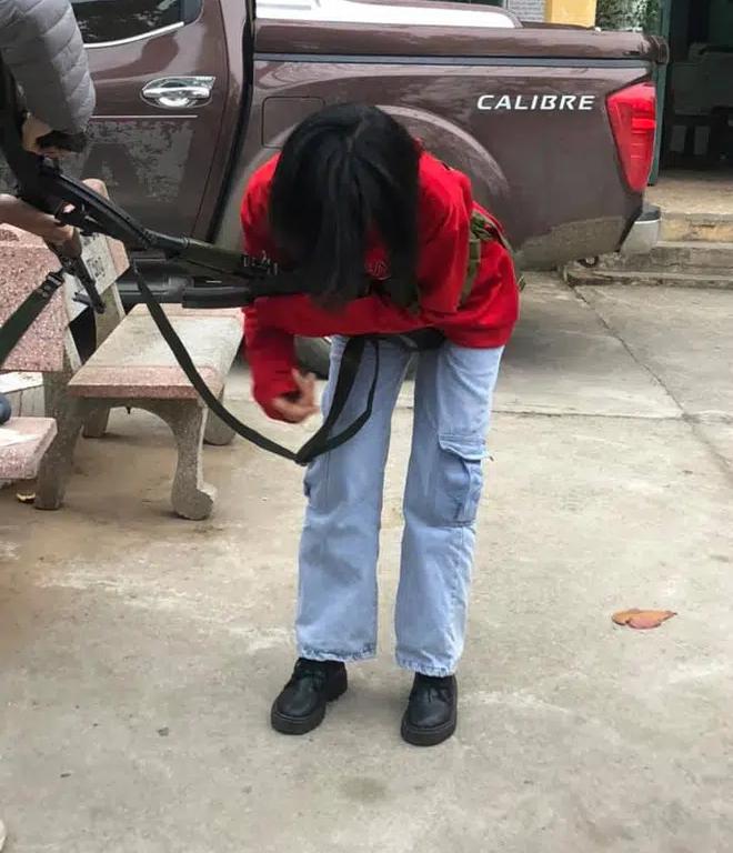 Nữ sinh bật khóc khi phải học Quốc phòng, nghe lý do ai cũng phì cười đồng cảm-5