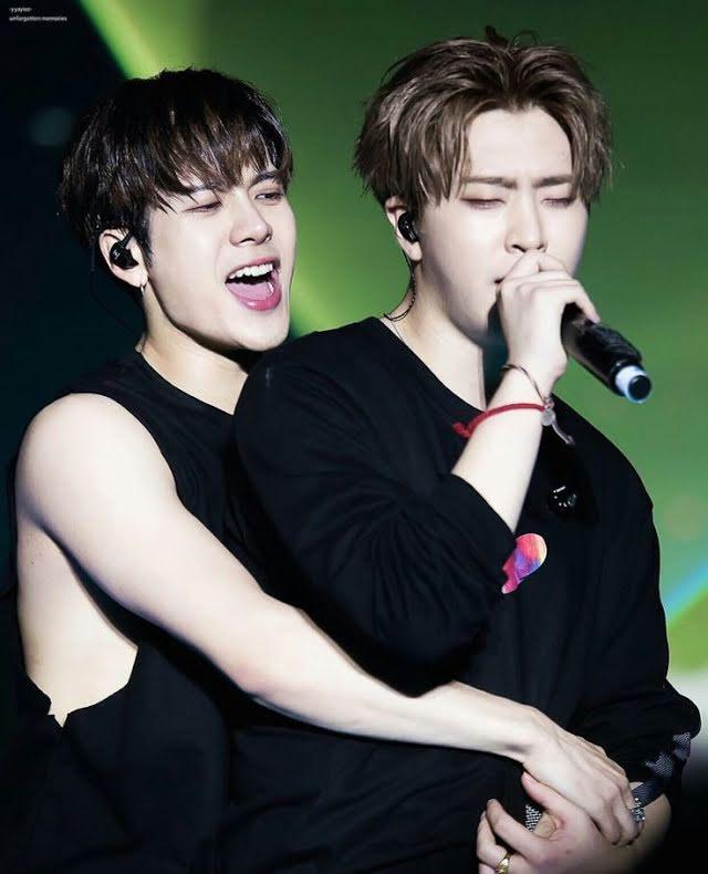 Tương tác đầu tiên gây chú ý giữa Youngjae và Jackson GOT7 sau khi rời JYP-4
