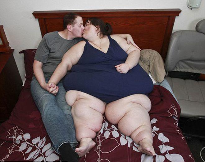 Nặng nửa tấn vẫn được trai giàu mê mệt, cưới về chồng bón cơm vỗ béo cho vợ-3