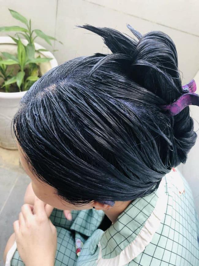 Muốn tiết kiệm tiền mà vẫn xinh, cô nàng tự nhuộm tóc rồi nhận cái kết thảm-1