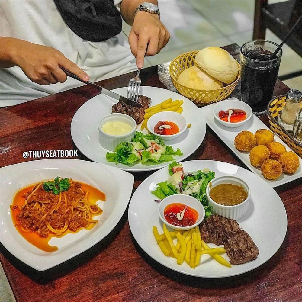 No căng bụng với 4 quán bít tết đông nườm nượp khách ở Hà Nội-11