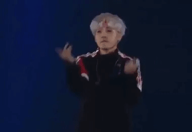 J-Hope, RM từng cứu Suga một bàn thua trông thấy ngay trên sân khấu-5