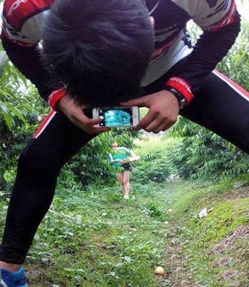 50 sắc thái xông pha chụp ảnh của phó nháy, nhân vật chính thành... nhân vật phụ-5