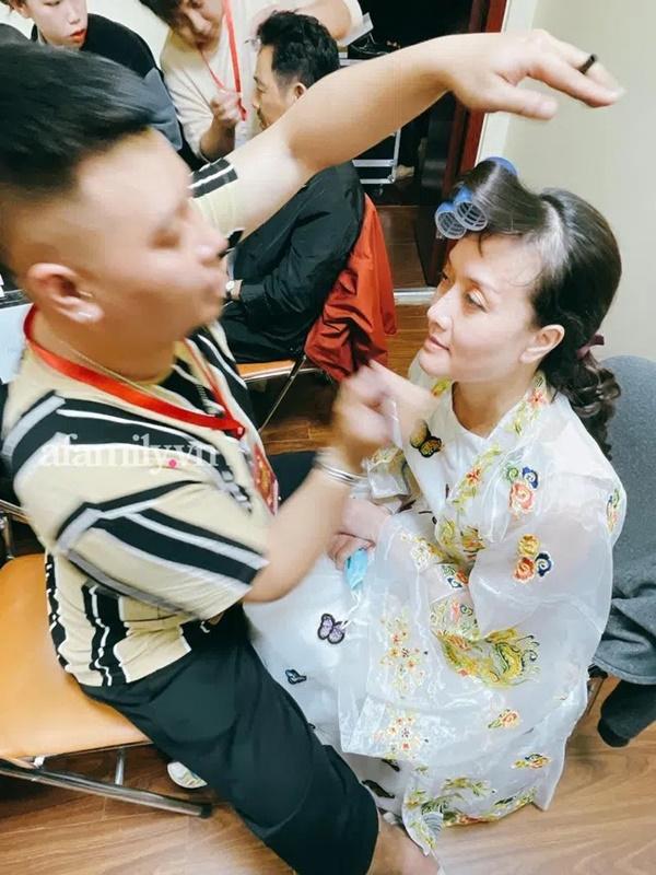 Hé lộ loạt ảnh hậu trường Táo Quân 2021: Các nghệ sĩ tất bật chuẩn bị cho buổi ghi hình chính thức-5