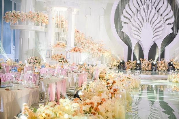 Đám cưới cổ tích ở Bắc Ninh: Riêng tiền thiết kế 30 tỷ, 300 xế xịn đỗ kín đường-8